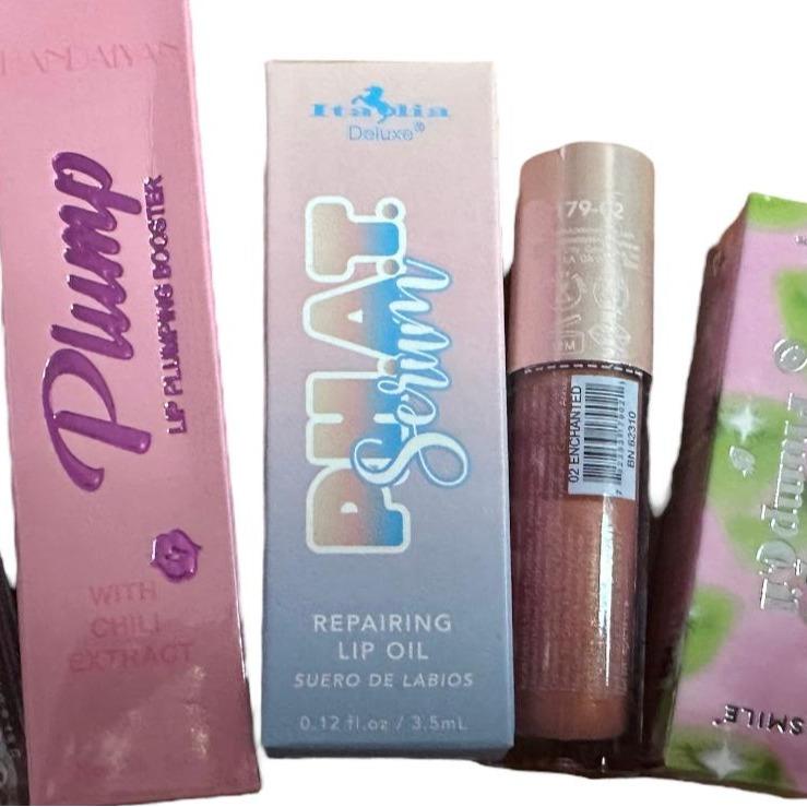 Flirty Findz Lip PIumping and Volumizing Lip Kit, 5 Items, All Lip Care Products Are Clear or Sheer With A Light Tint , Some Moisturize and Nourish and Others Plump