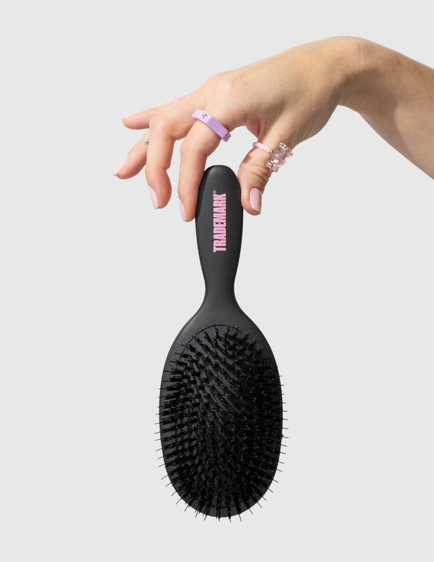 Trademark Beauty Smooth Hair Brush, Wet or Dry Detangling Hairbrush, Easy to Use Smoothing Haircare Heatless, Handle, Black