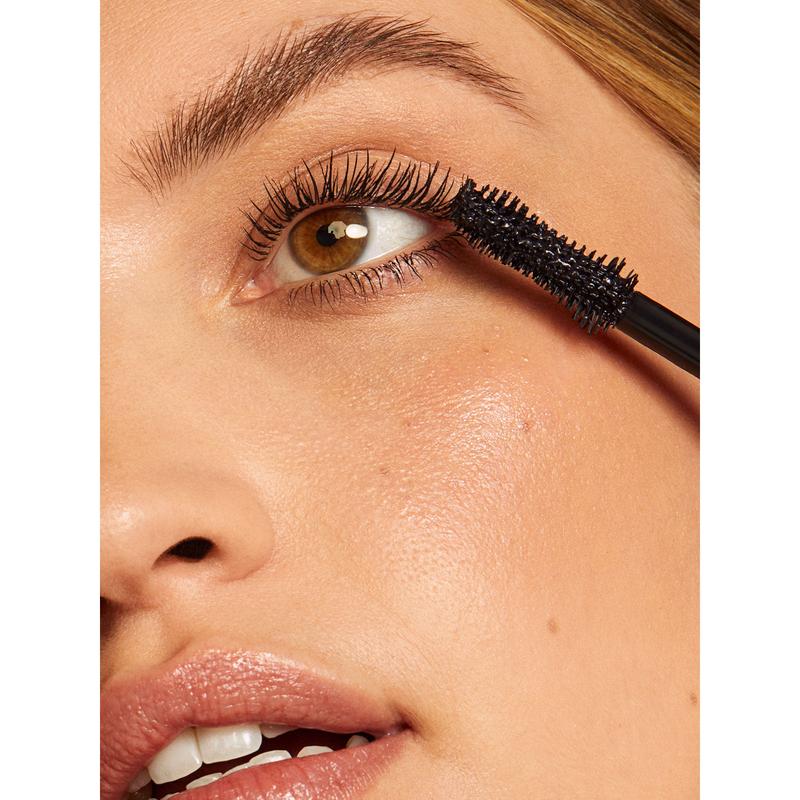 Fullest Volumizing Mascara