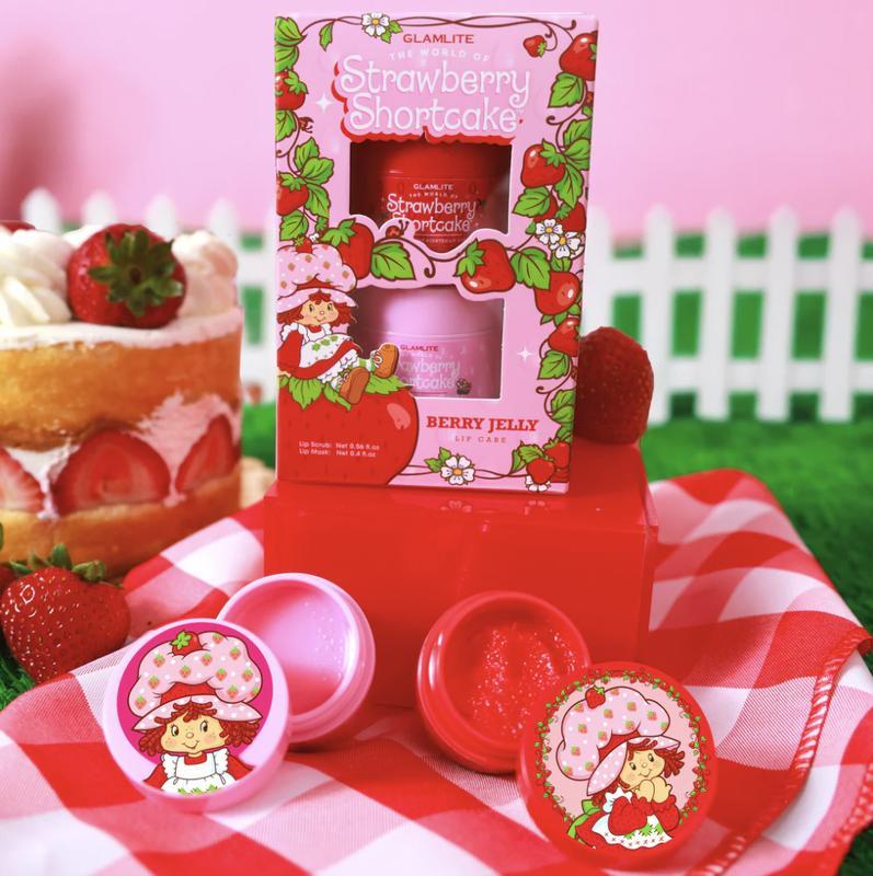 Strawberry Shortcake Themed Makeup Set.