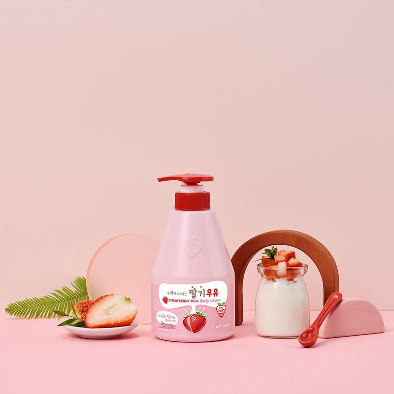 [WELCOS KWAILNARA] Milk Body Lotion 560 g   19.75 Fl. oz (Strawberry Peach Banana) Body Care Hydrating Moisture Moisturizing Daily Smooth